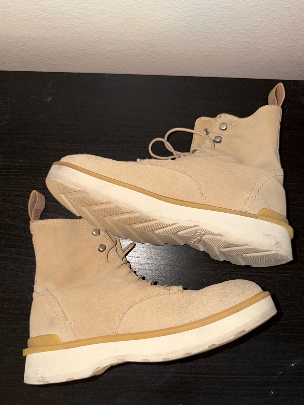 SOREL Women’s Suede Lace-Up Boot - Beige